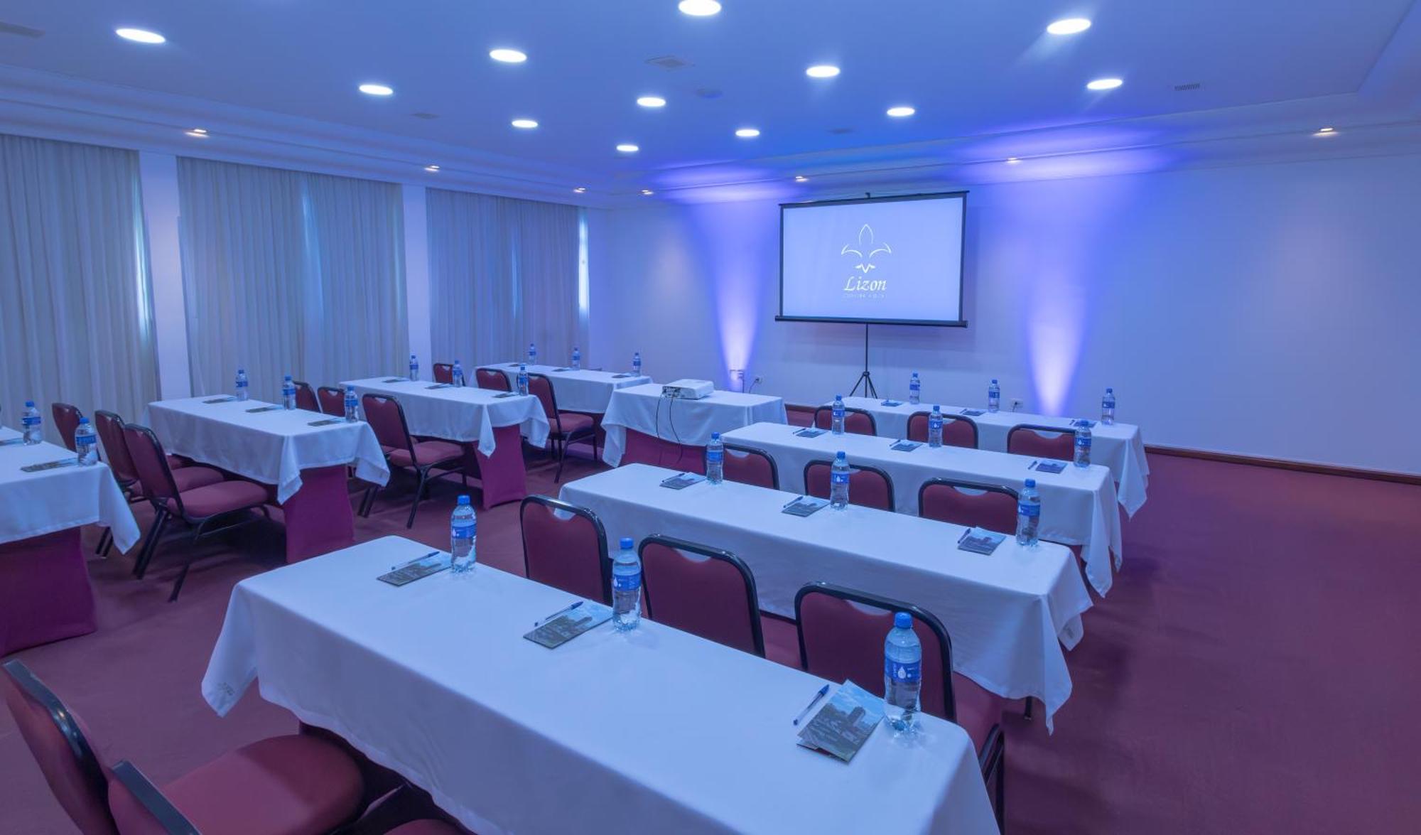 Lizon Curitiba Hotel Екстериор снимка