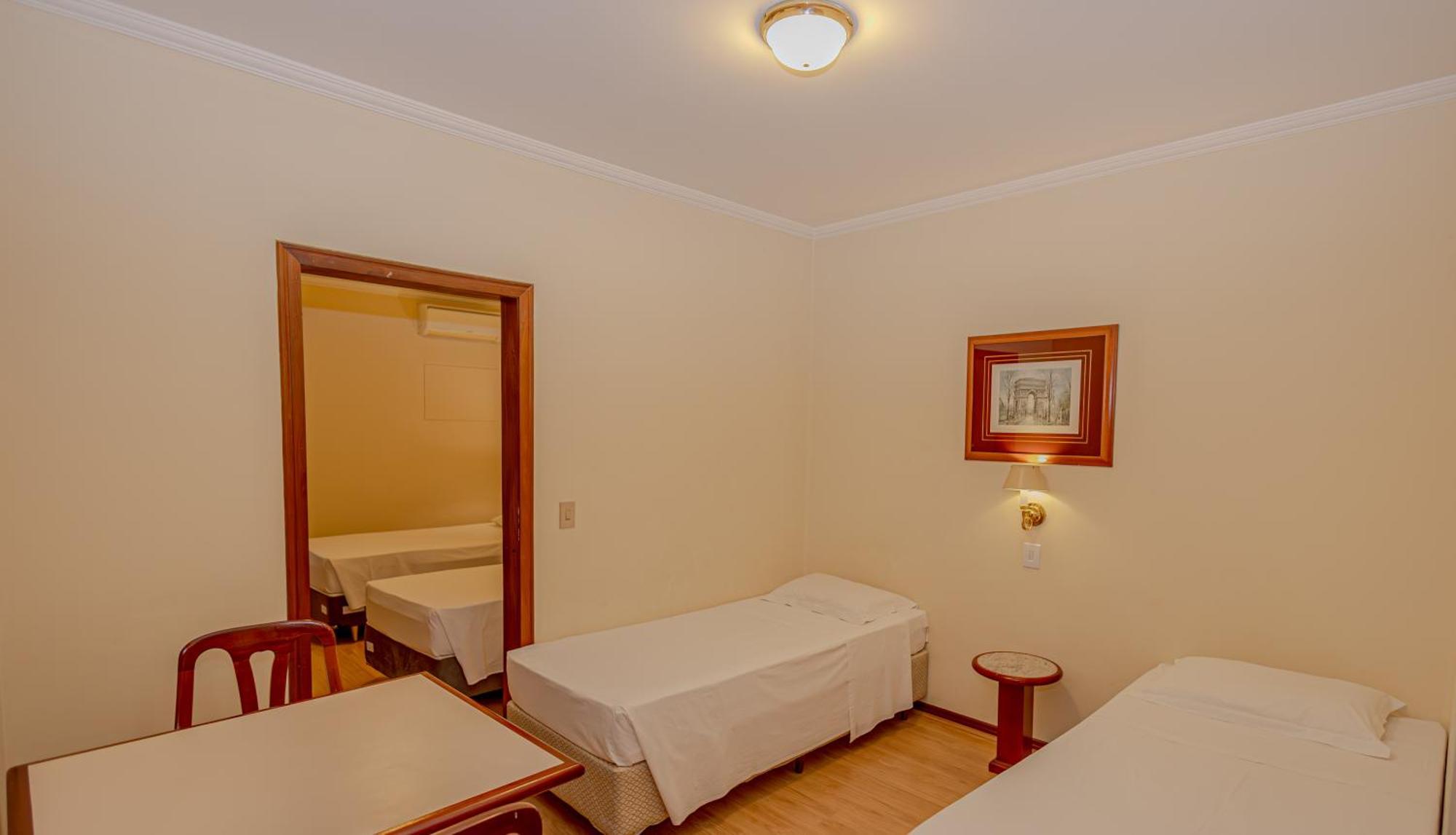 Lizon Curitiba Hotel Екстериор снимка