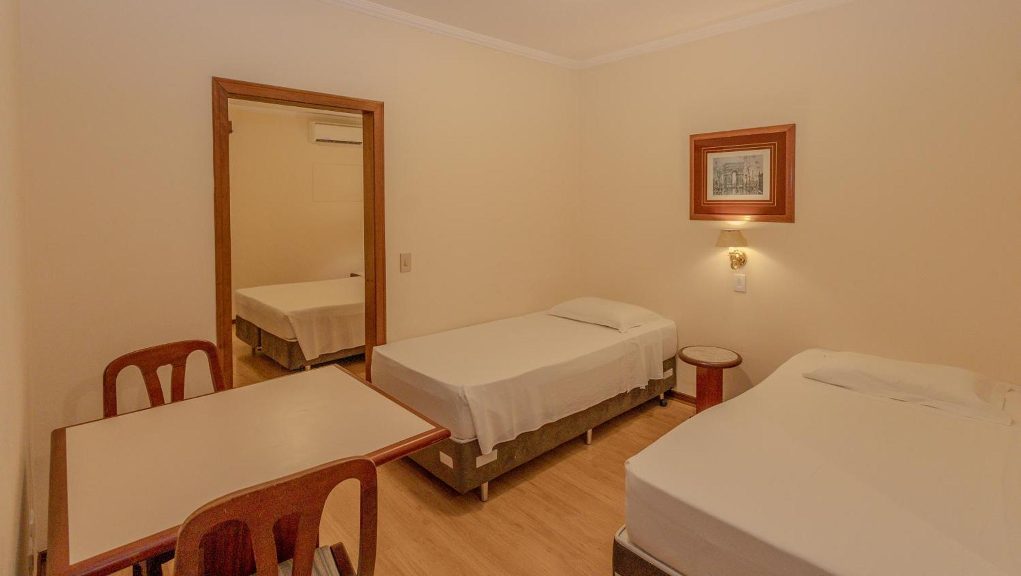 Lizon Curitiba Hotel Екстериор снимка