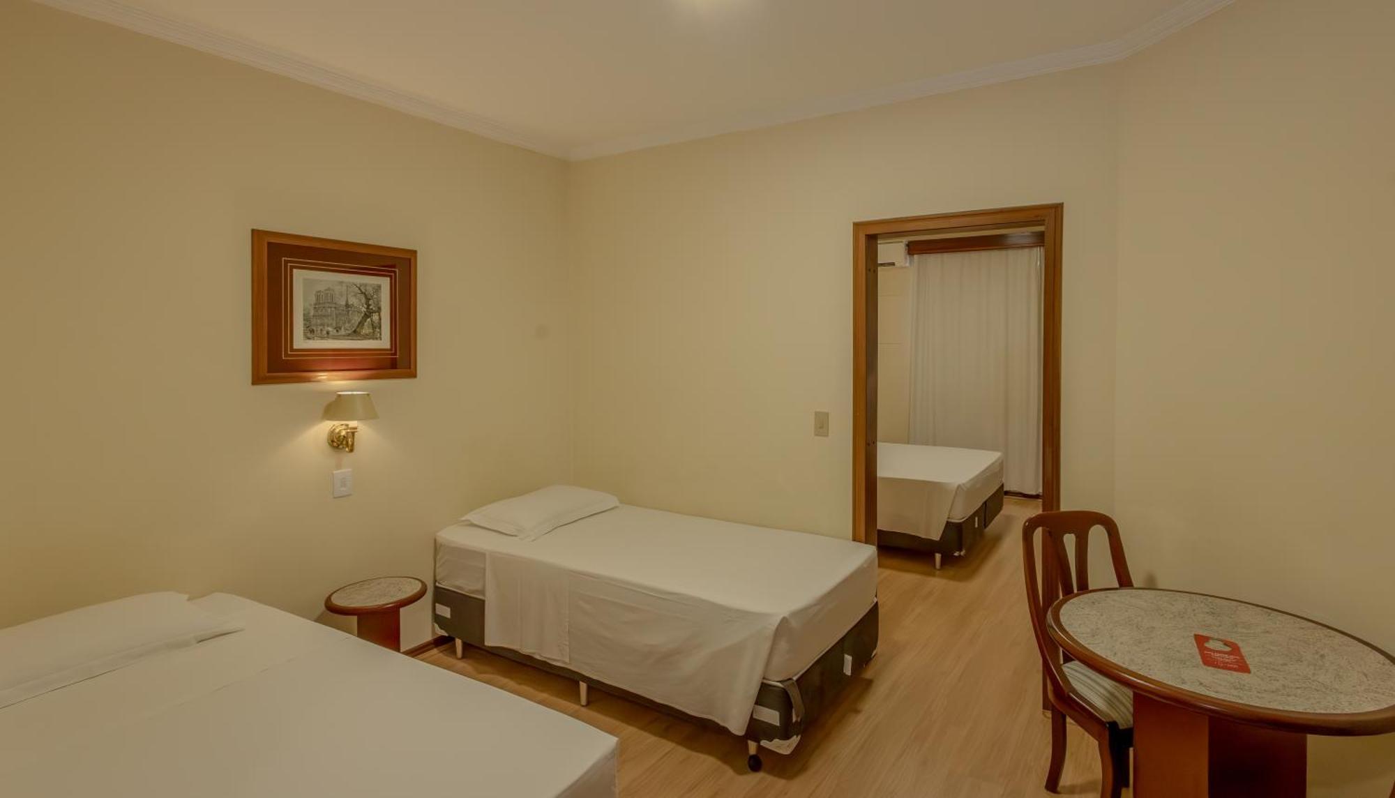 Lizon Curitiba Hotel Екстериор снимка