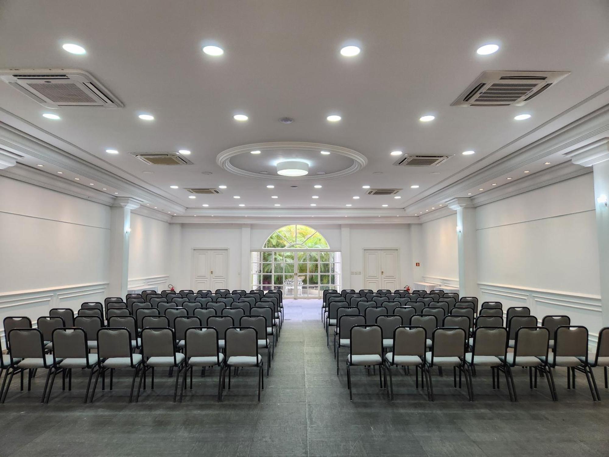 Lizon Curitiba Hotel Екстериор снимка