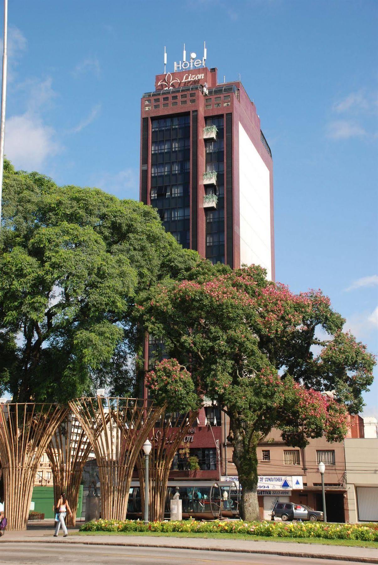 Lizon Curitiba Hotel Екстериор снимка